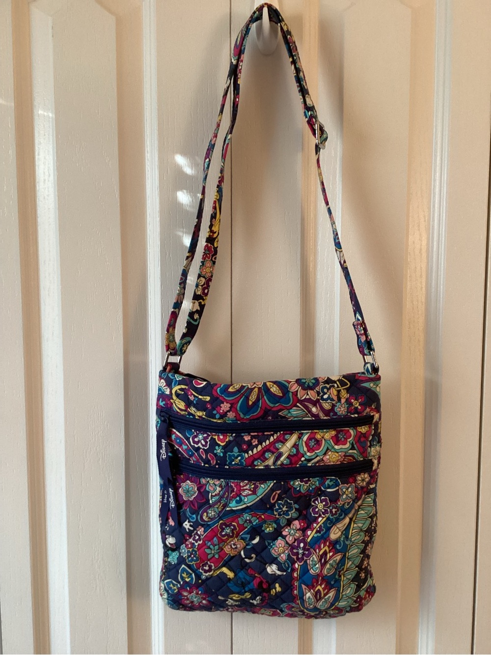 Vera Bradley Disney Triple Zip Hipster in Cotton Sensational Six Paisley - IEC